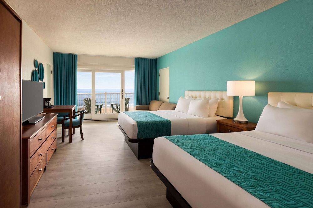 Premier Room, Oceanfront (2 Double Beds & 1 Sofa Bed)