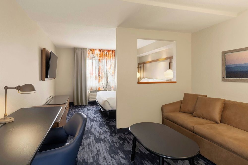Executive Suite, 1 King Bed with Sofa bed