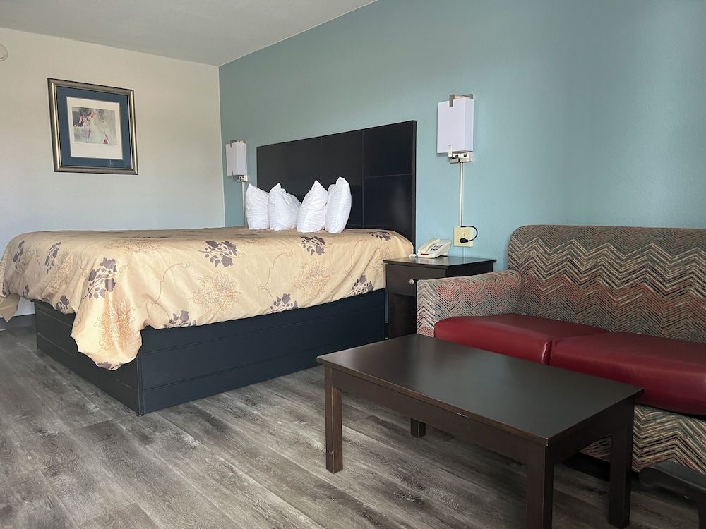 Deluxe Room, 1 King Bed, Non Smoking