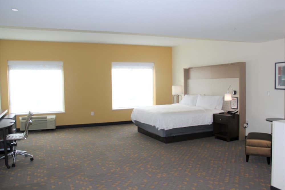 Premium Room, 1 King Bed
