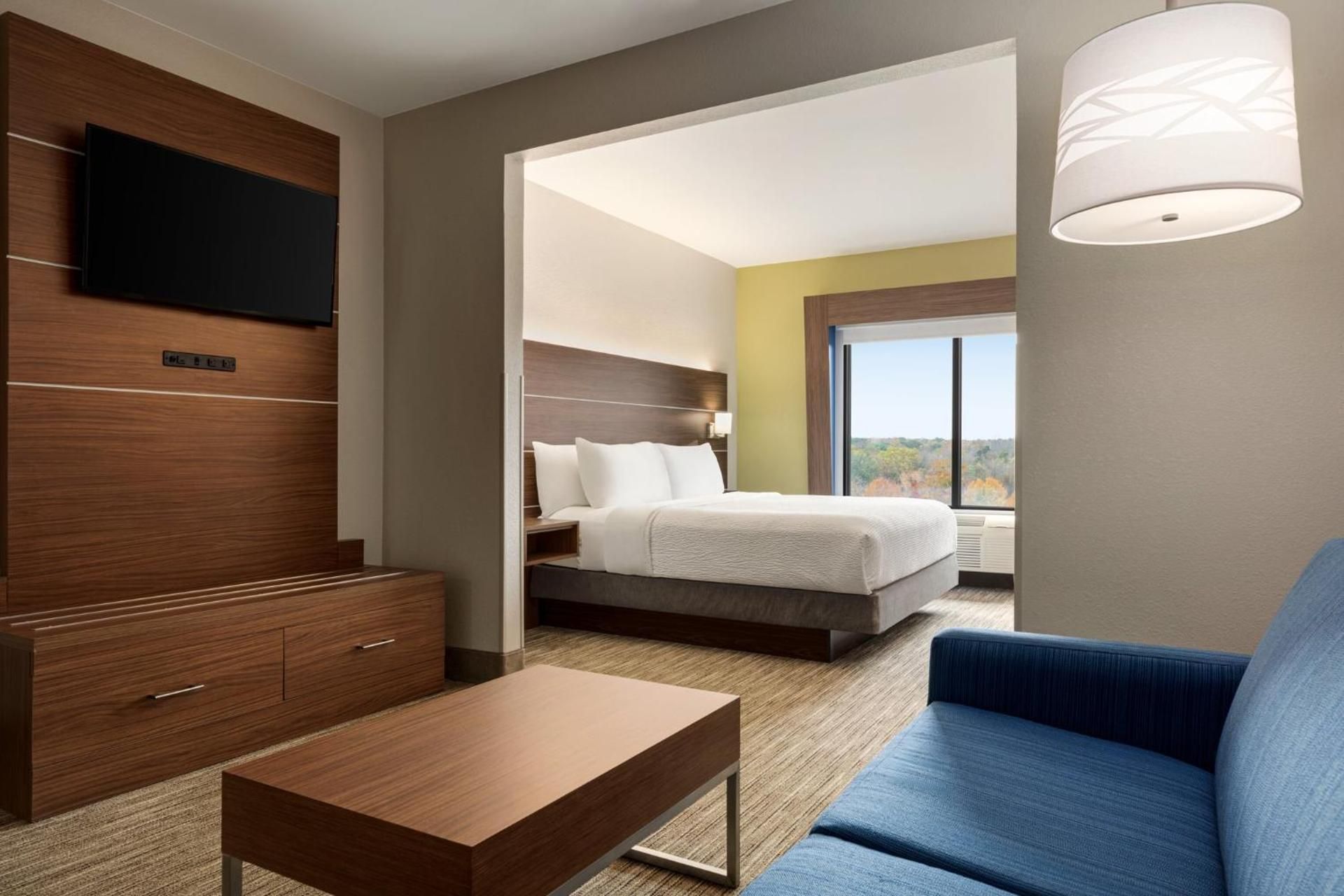 1 King Suite