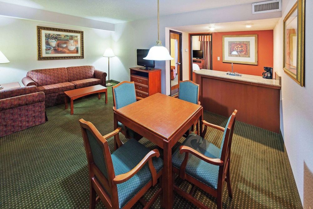 AmericInn by Wyndham Omaha