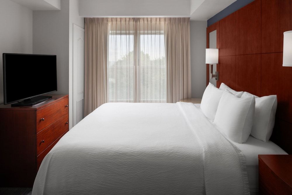 Suite, 1 Bedroom (Hearing Accessible)