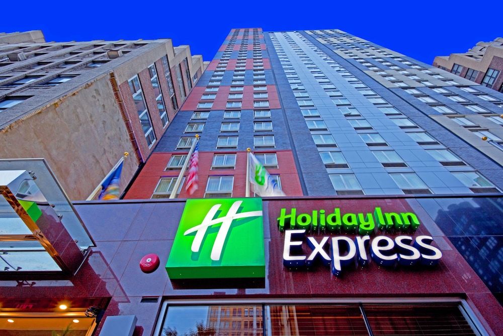 undefined Holiday Inn Express New York City Times Square by IHG 5