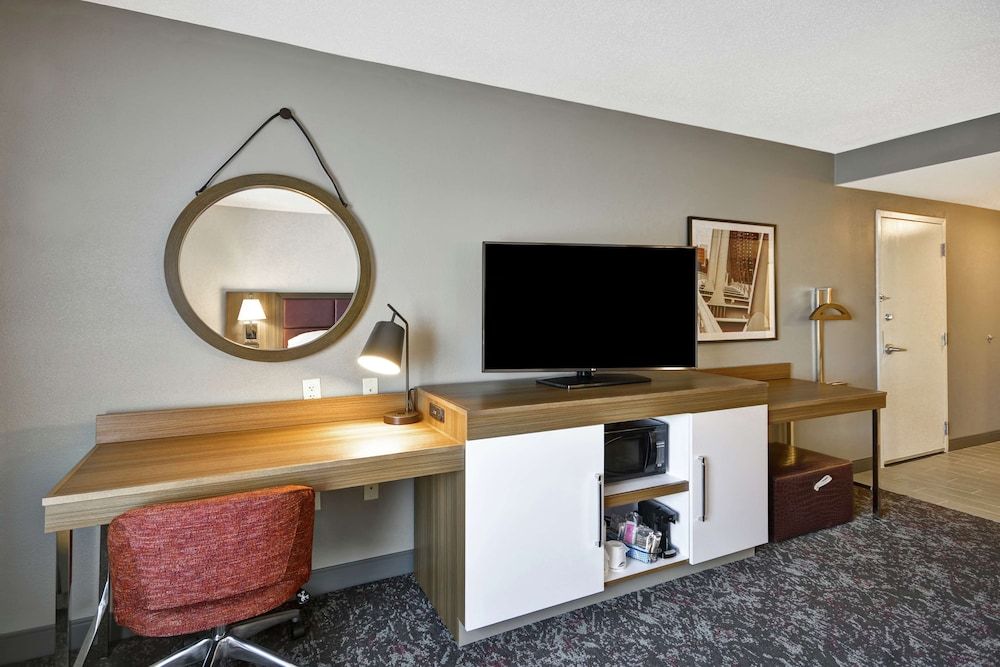 Hampton Inn & Suites Columbus-Easton Area Room, 2 Queen Beds, Non Smoking 5