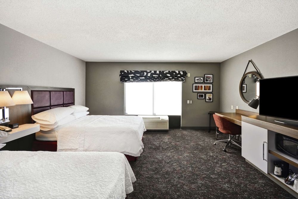 Hampton Inn & Suites Columbus-Easton Area Room, 2 Queen Beds, Non Smoking 3