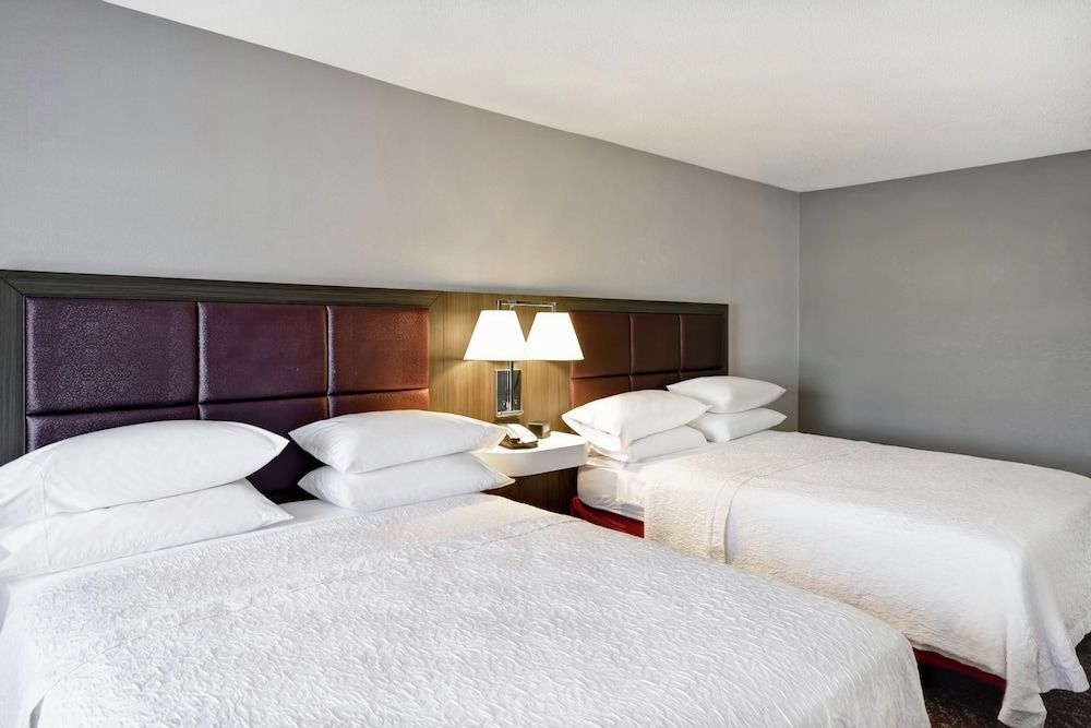Hampton Inn & Suites Columbus-Easton Area Room, 2 Queen Beds, Non Smoking 3