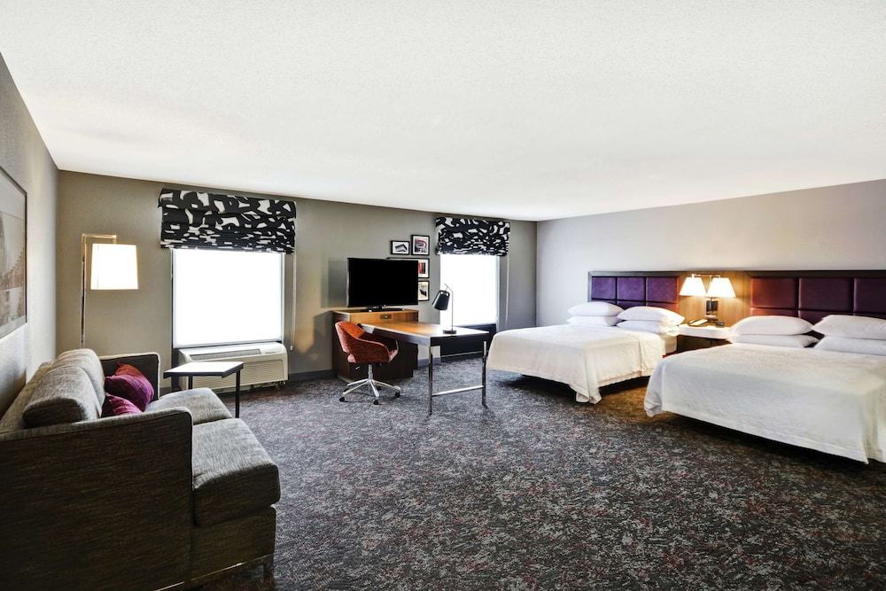 undefined Hampton Inn & Suites Columbus-Easton Area 5