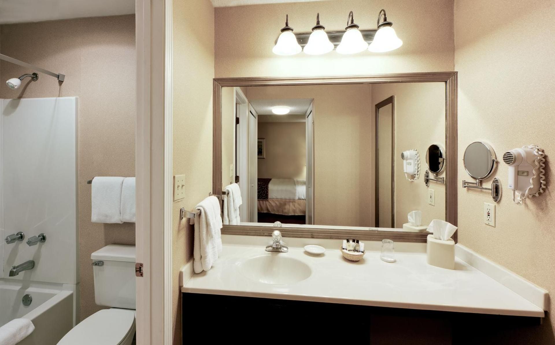 1 King Bed and 1 Queen Bed, Two-Bedroom Loft Suite, Non-Smoking