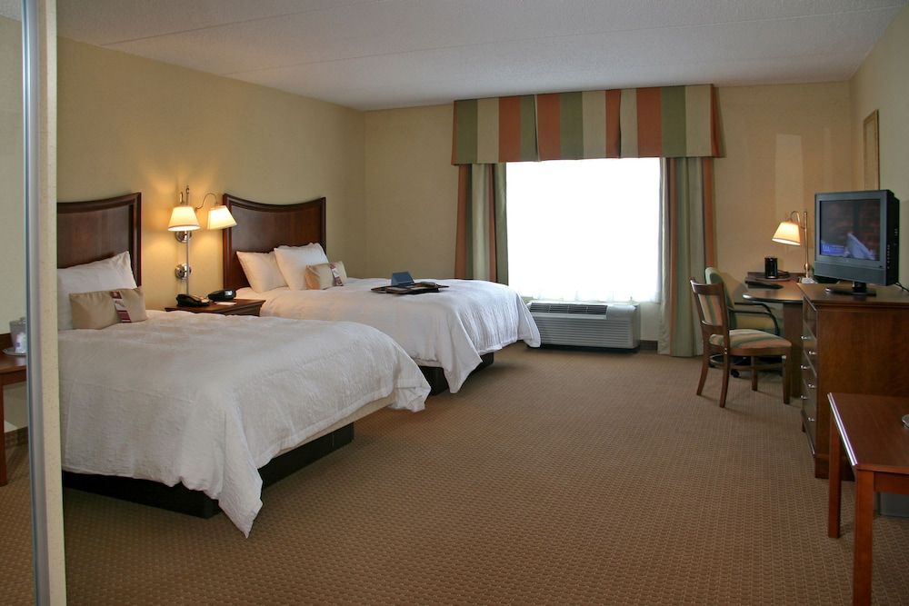 Room, 2 Queen Beds, Accessible, Non Smoking