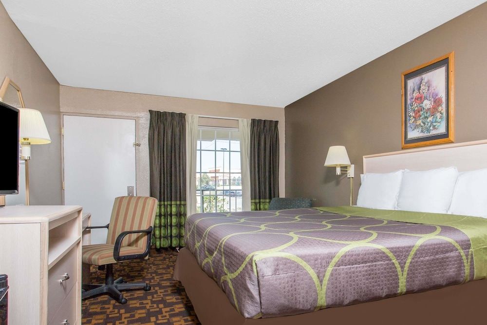 Room, 2 Queen Beds, Smoking