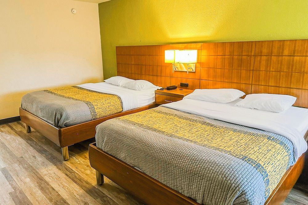 Room, 2 Queen Beds, Non Smoking