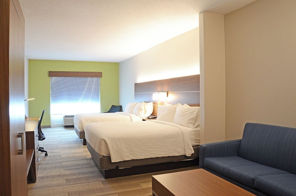 Suite, Multiple Beds