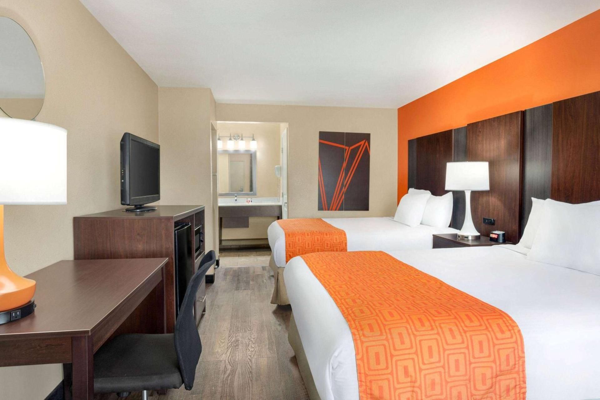 2 Queen Beds Accessible Room Non-Smoking
