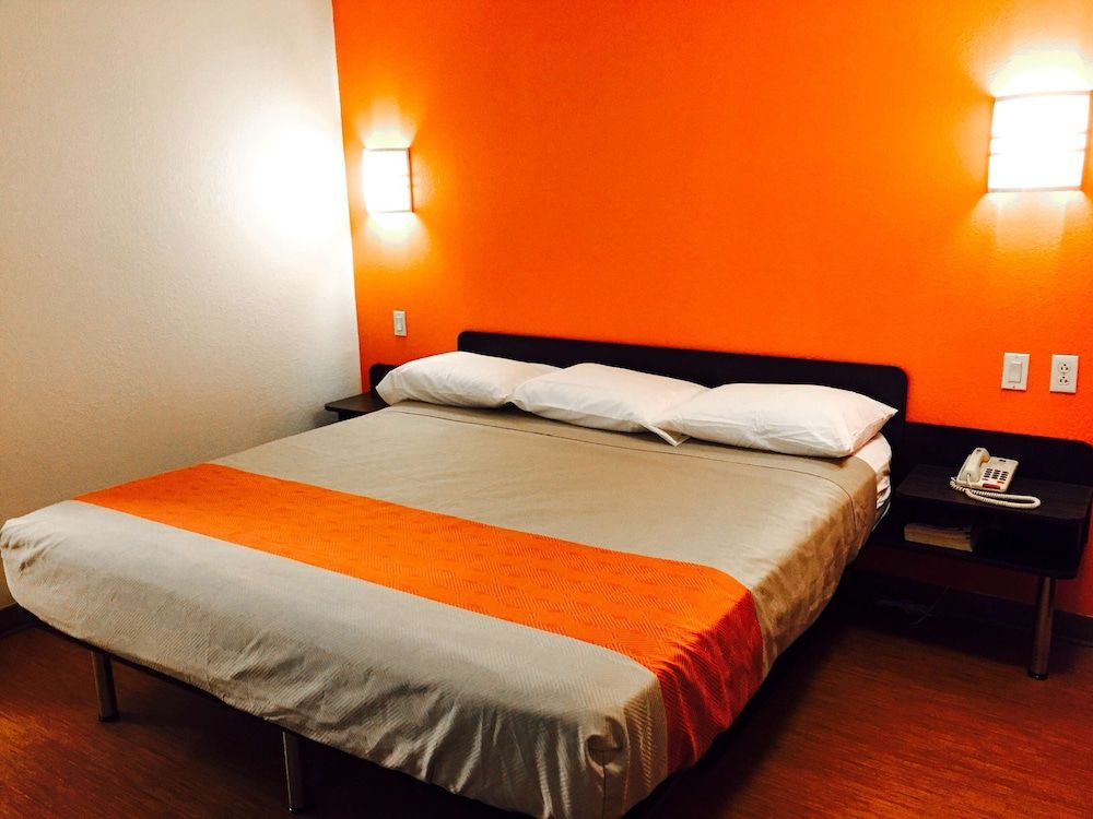 undefined Motel 6 Amarillo, TX - West