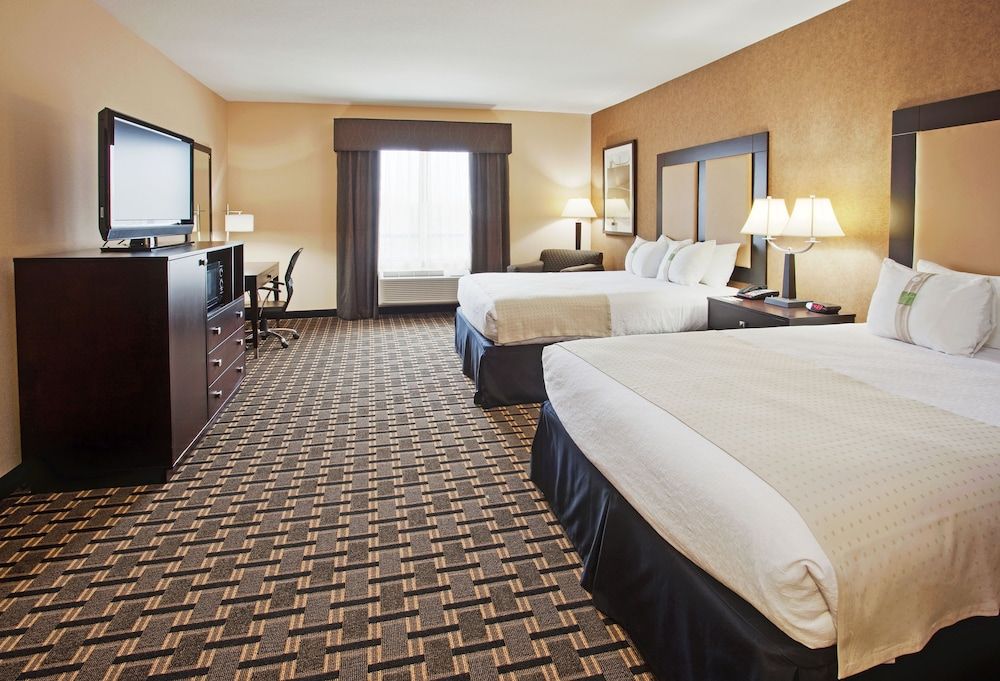 Standard Room, 2 Queen Beds, Accessible (Mobility, Accessible Tub)