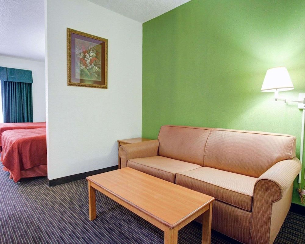 Suite, 2 Queen Beds, Non Smoking