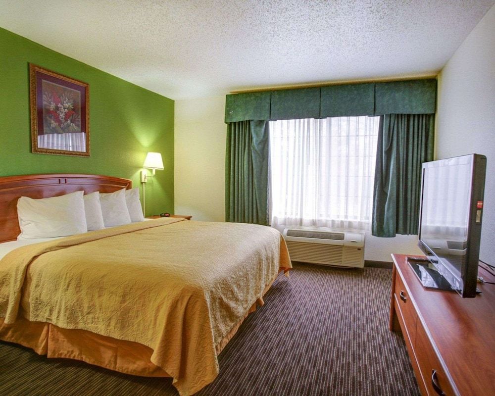 Suite, 1 King Bed, Non Smoking
