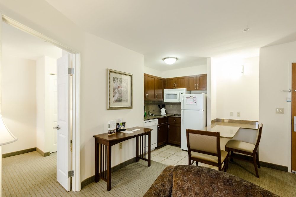 Staybridge Suites Austin Airport by IHG