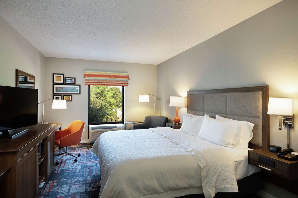 Standard Room, 1 King Bed, Non Smoking