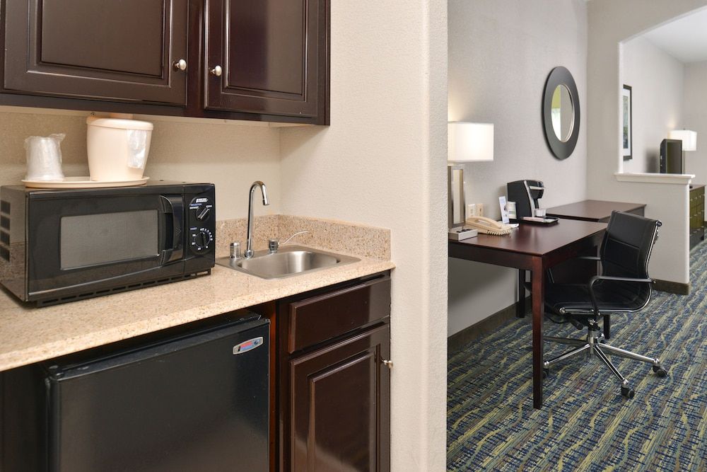 Suite, Multiple Beds