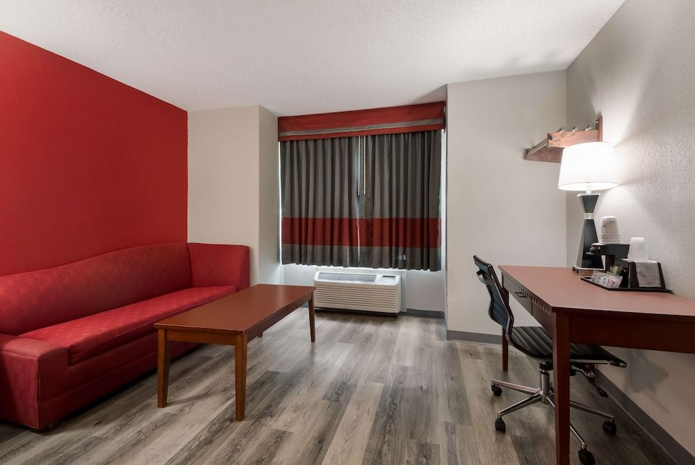 Suite, 1 King Bed, Non Smoking (with Sofabed)