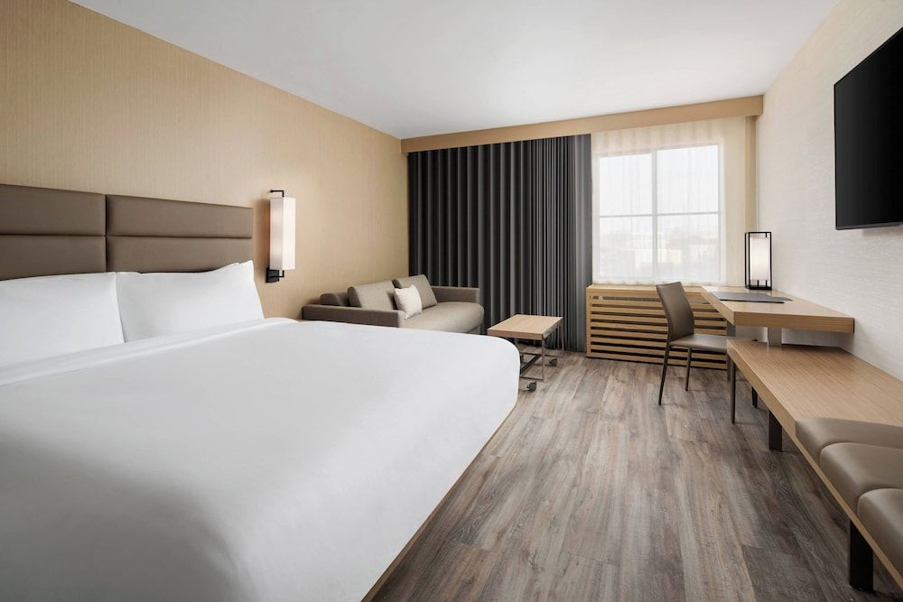 Room, 1 King Bed with Sofa bed, Non Smoking