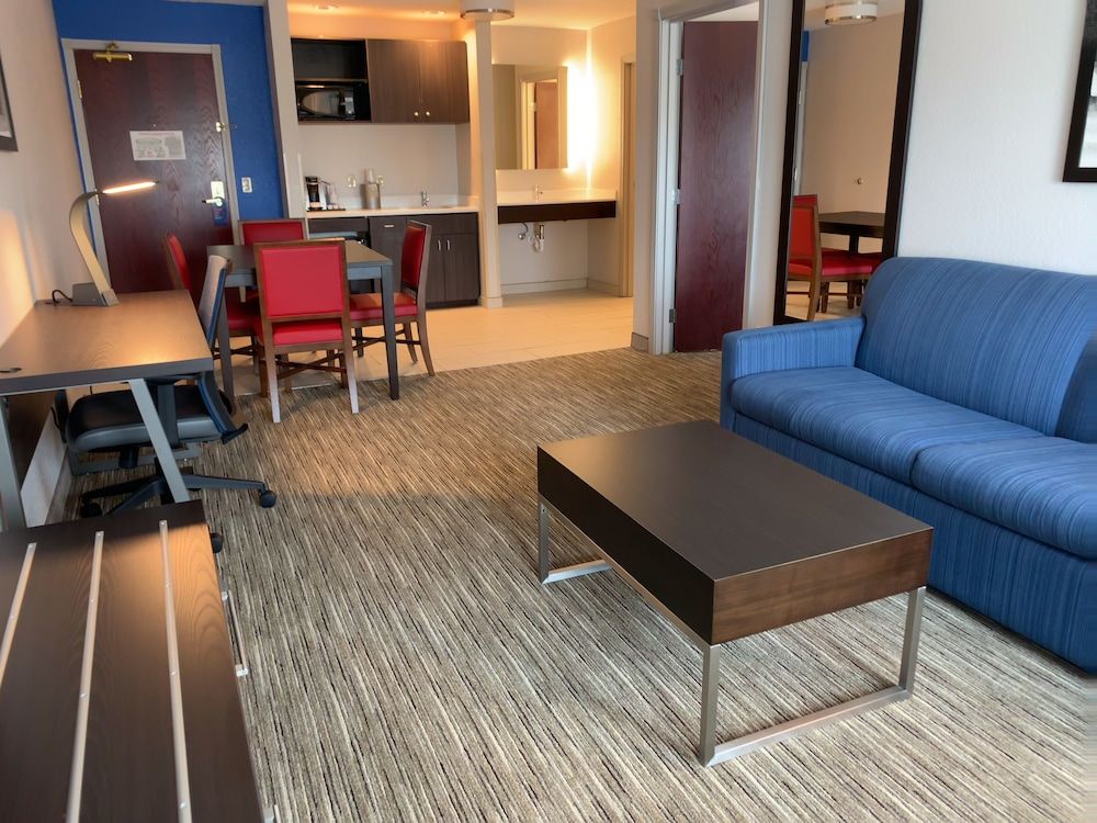 Suite, 1 King Bed