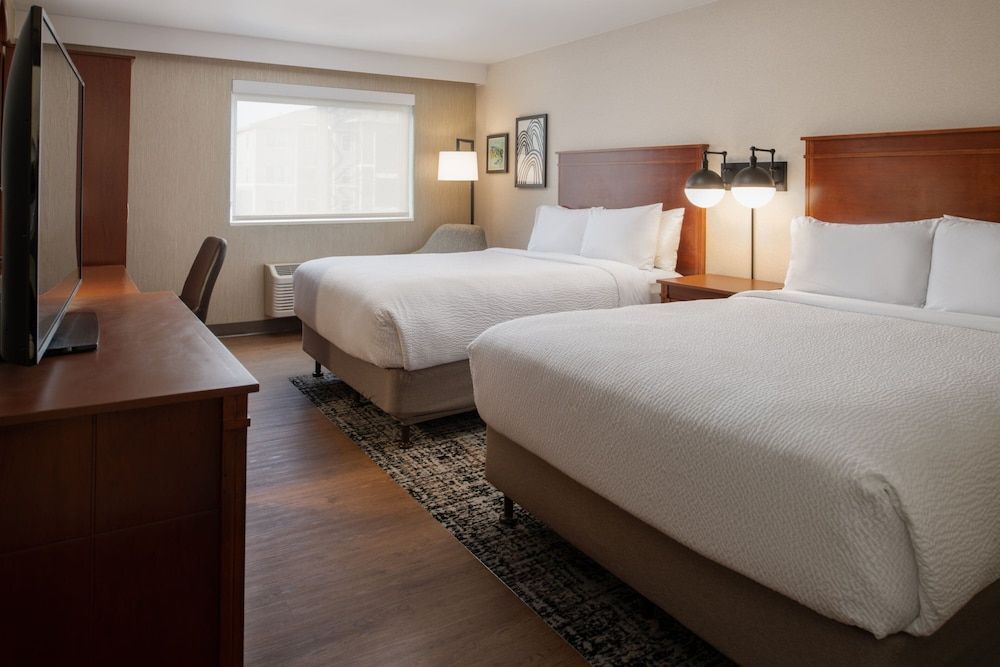 Deluxe Room, 2 Queen Beds, Non Smoking