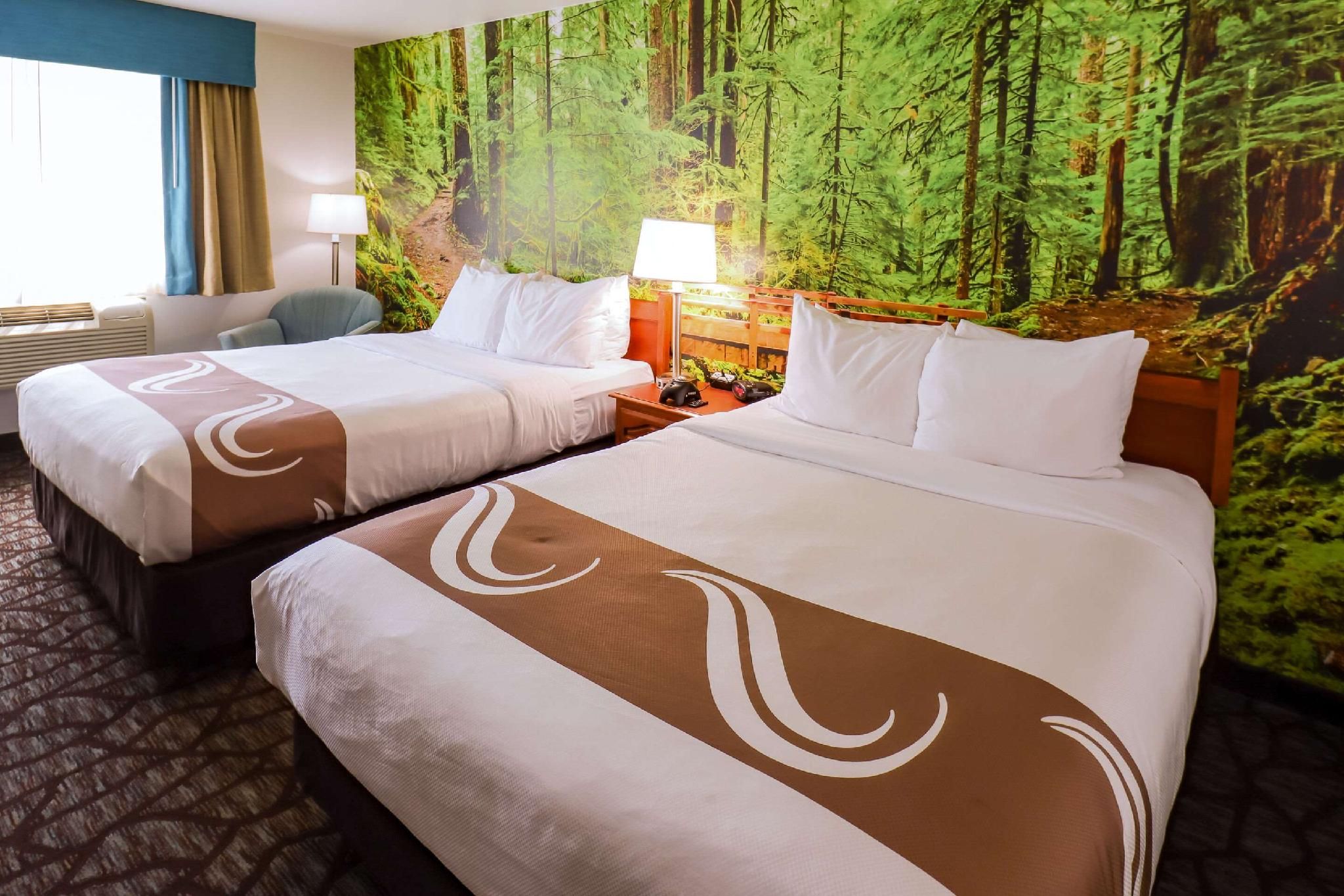 2 Queen Beds, Nonsmoking, Upgrade