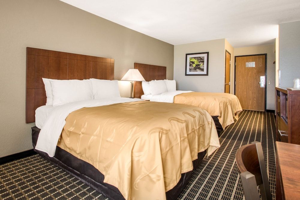 Standard Room, 2 Queen Beds, Non Smoking