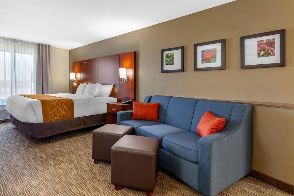 Suite, 1 King Bed with Sofa bed, Non Smoking, Hot Tub