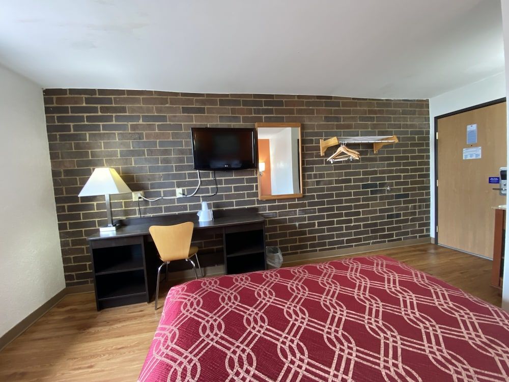 Reliance Inn Economy Single Room 4