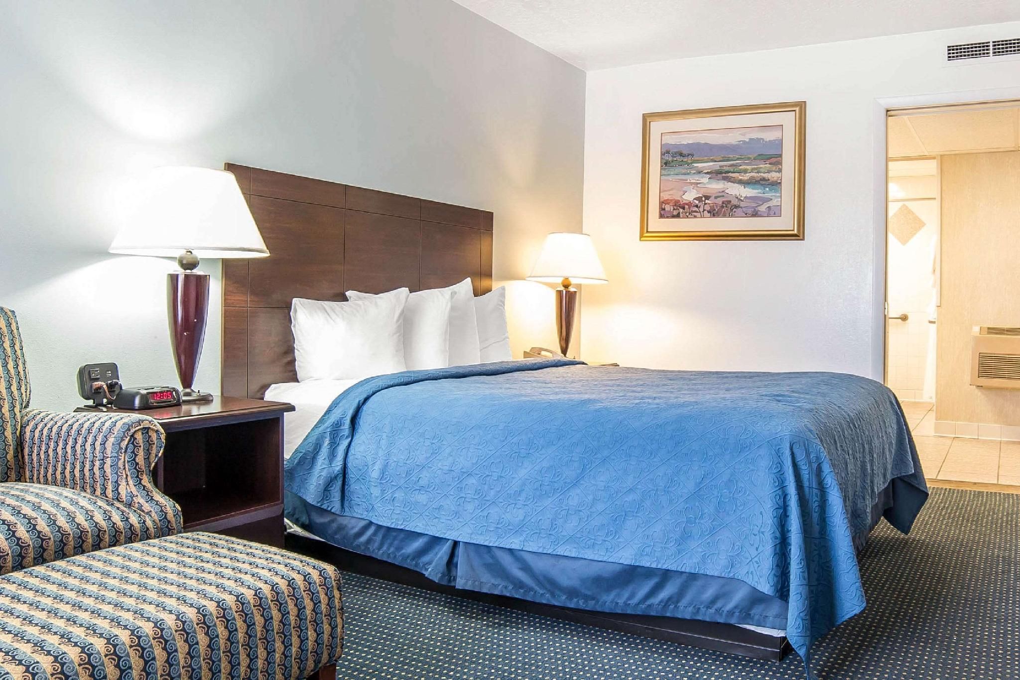 1 Queen Bed, Nonsmoking, Accessible