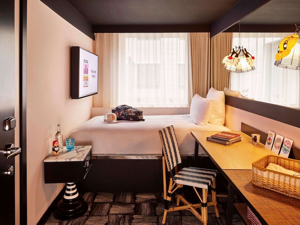 Room, 1 Twin Bed (Small Mama)