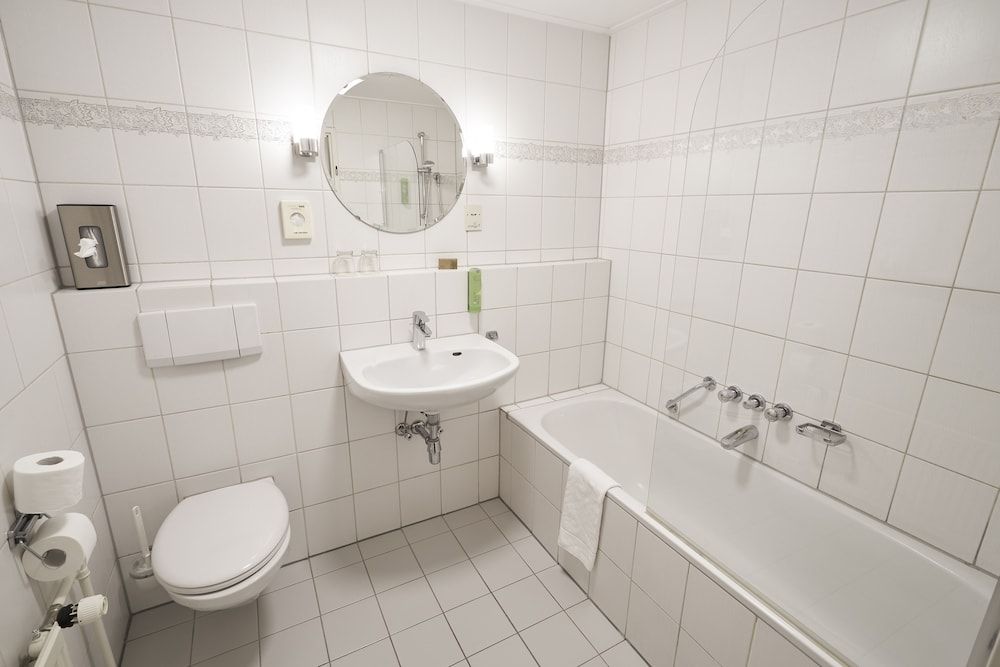 Hotel Van Walsum Standard Double or Twin Room 13