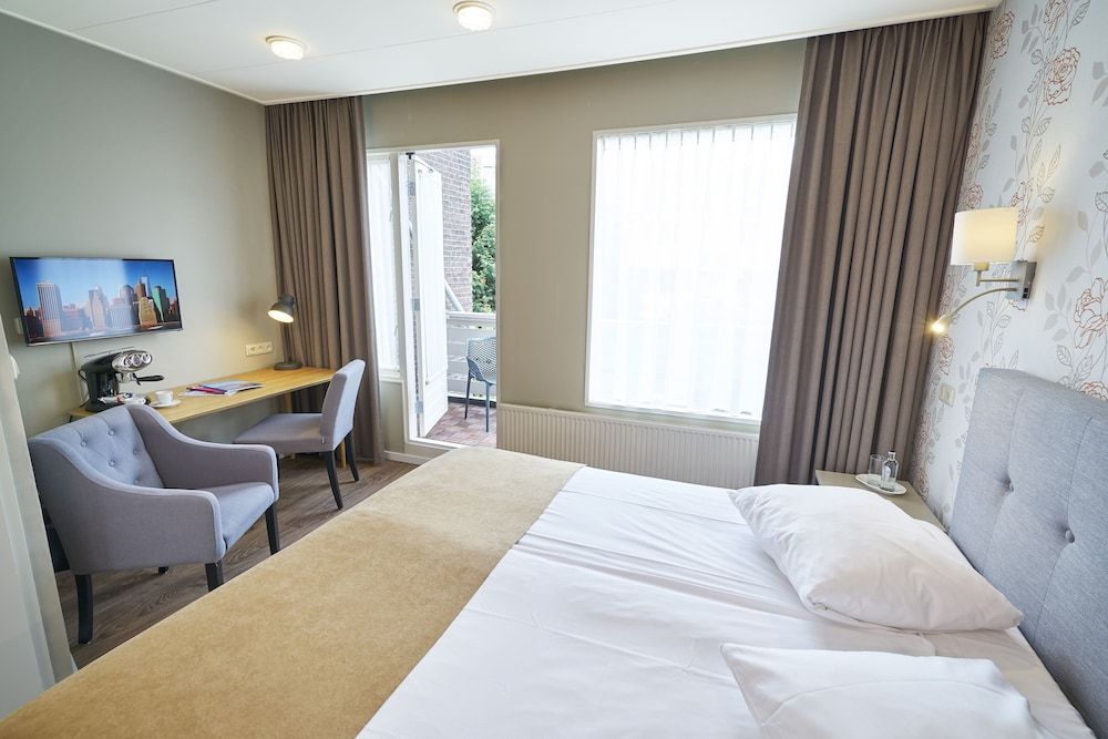 Hotel Van Walsum Standard Double or Twin Room 8