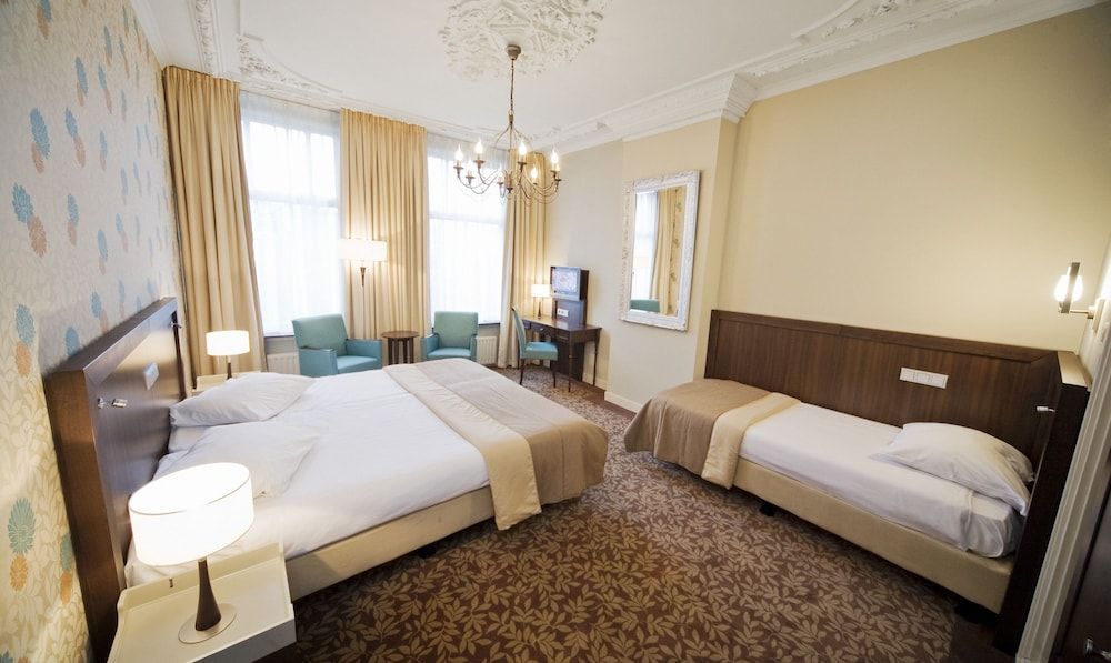 undefined Hotel Van Walsum 2