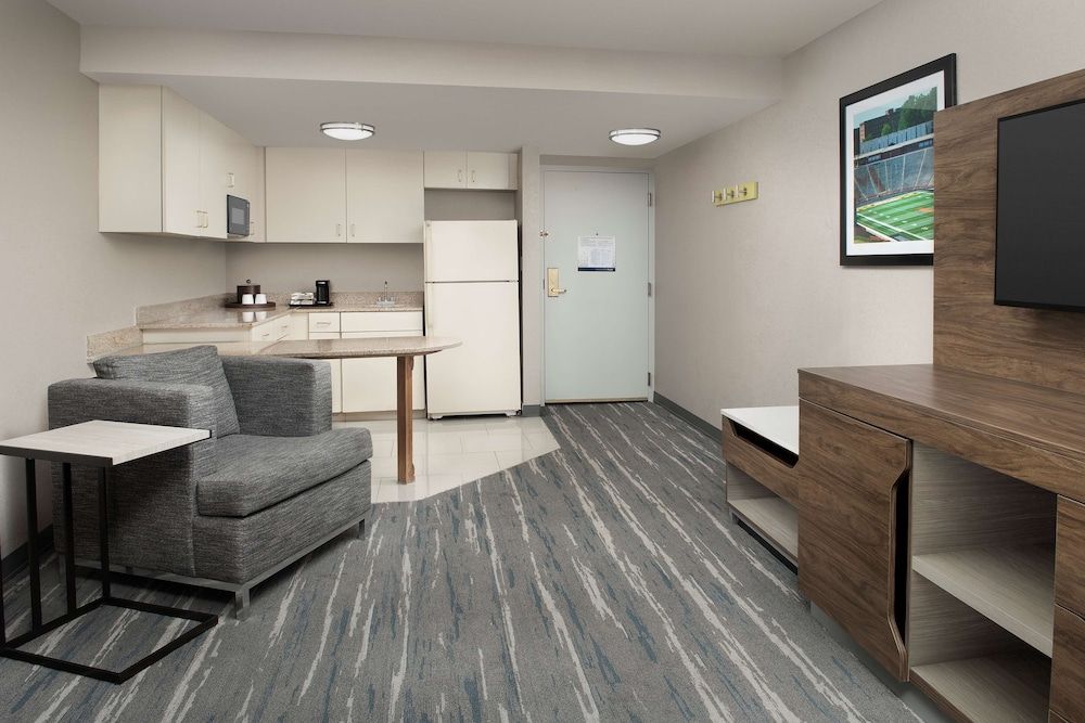 Suite, One King Bed, Non-Smoking