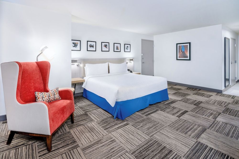 Room, 1 King Bed, Accessible
