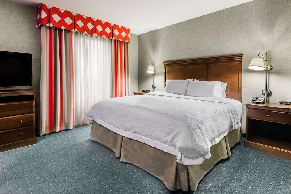 undefined Hampton Inn & Suites Columbus Polaris 6