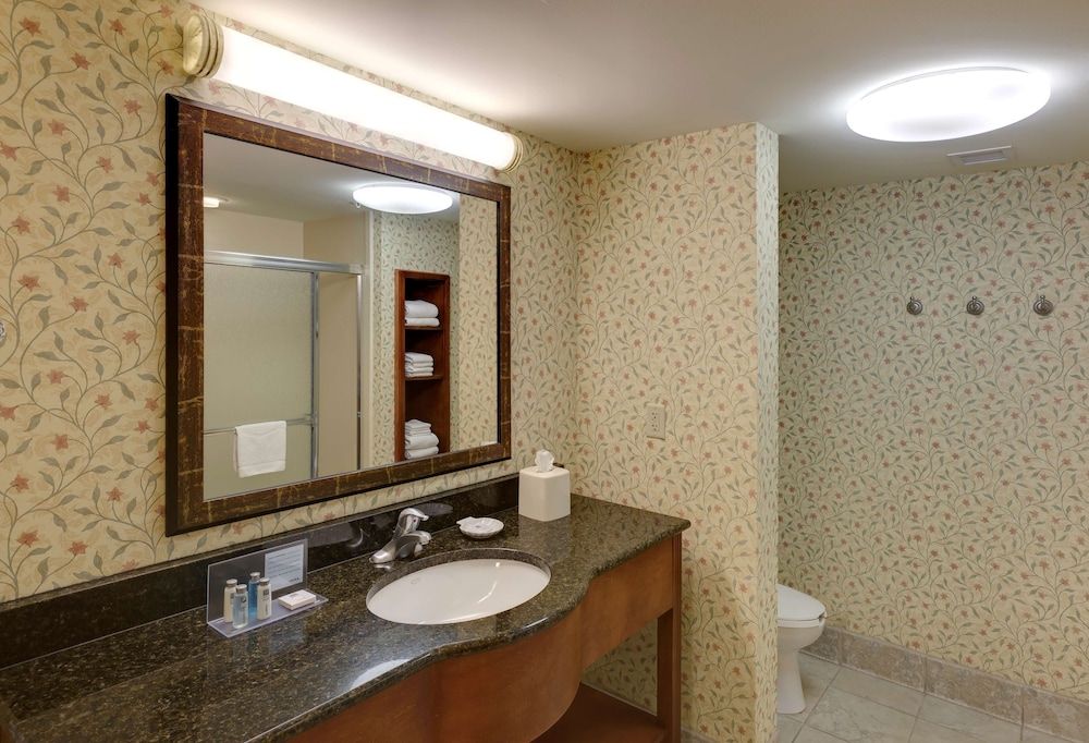 undefined Hampton Inn & Suites Columbus Polaris 10