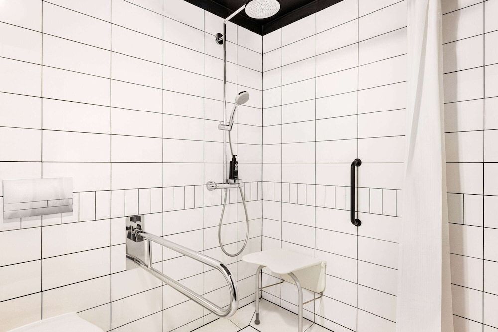 Room, Accessible