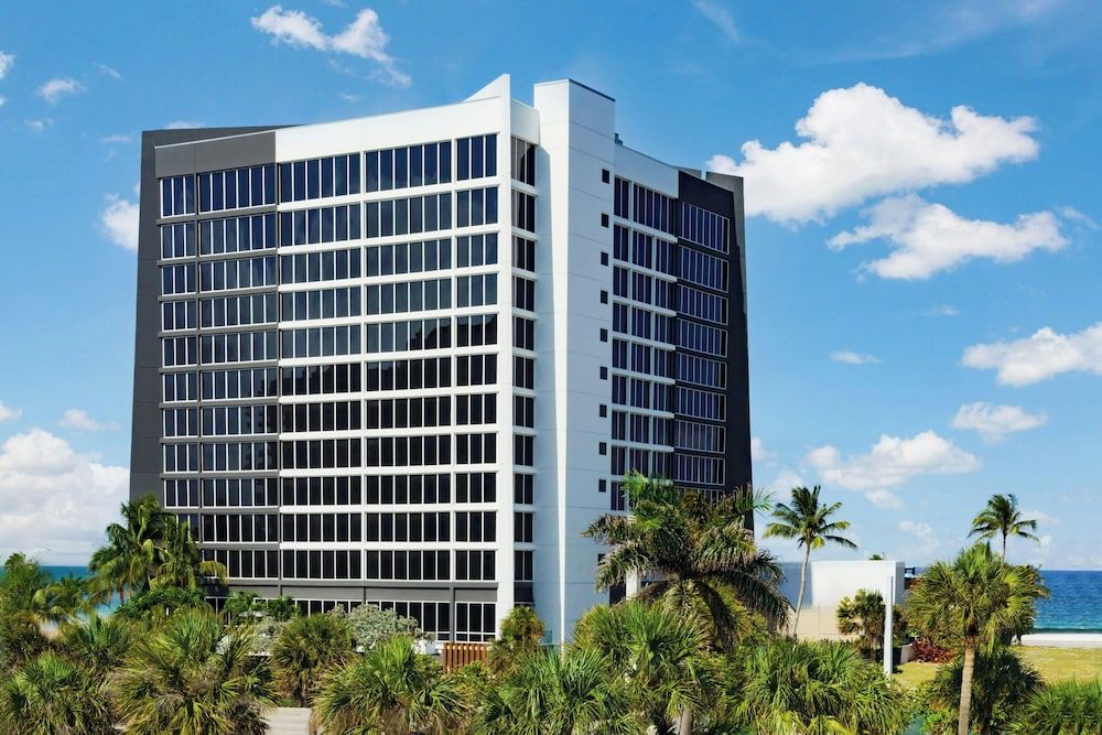undefined Courtyard by Marriott Oceanside Fort Lauderdale Beach 2