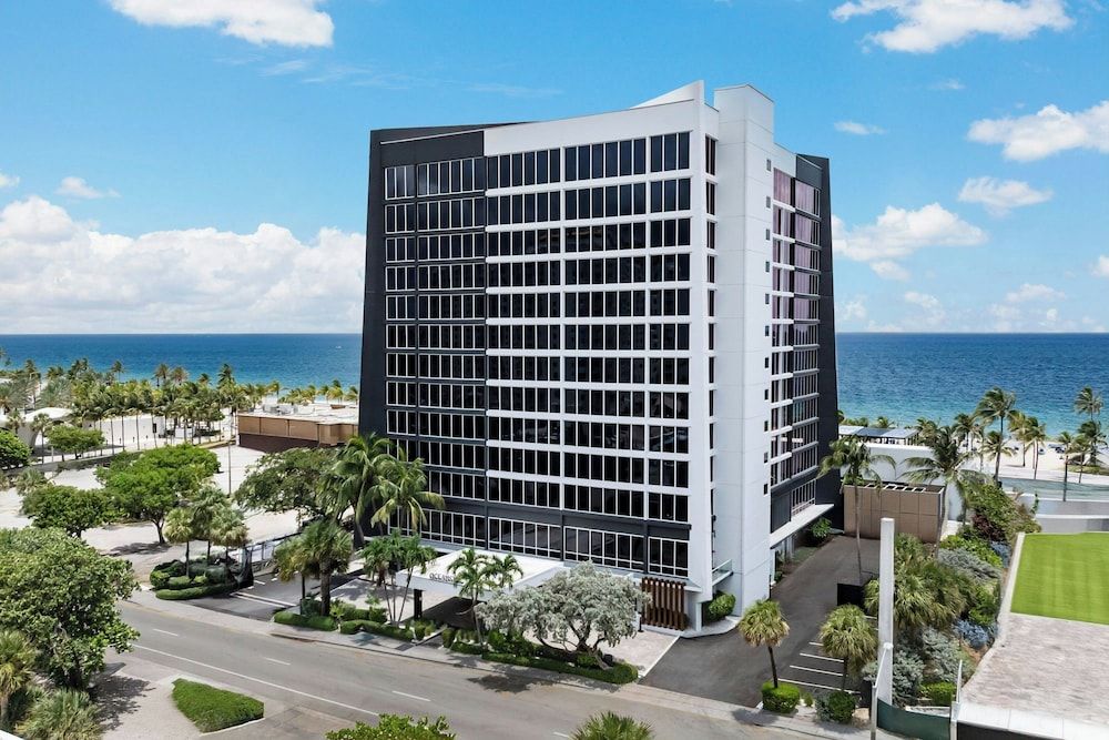 undefined Courtyard by Marriott Oceanside Fort Lauderdale Beach 3