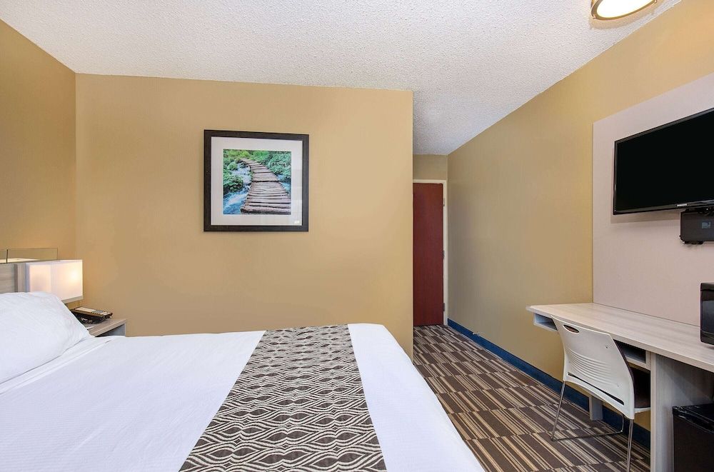 Room, 1 Queen Bed, Non Smoking