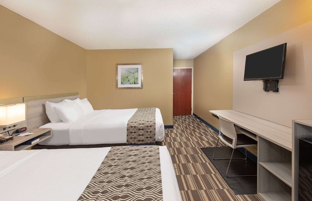 Room, 2 Queen Beds, Non Smoking