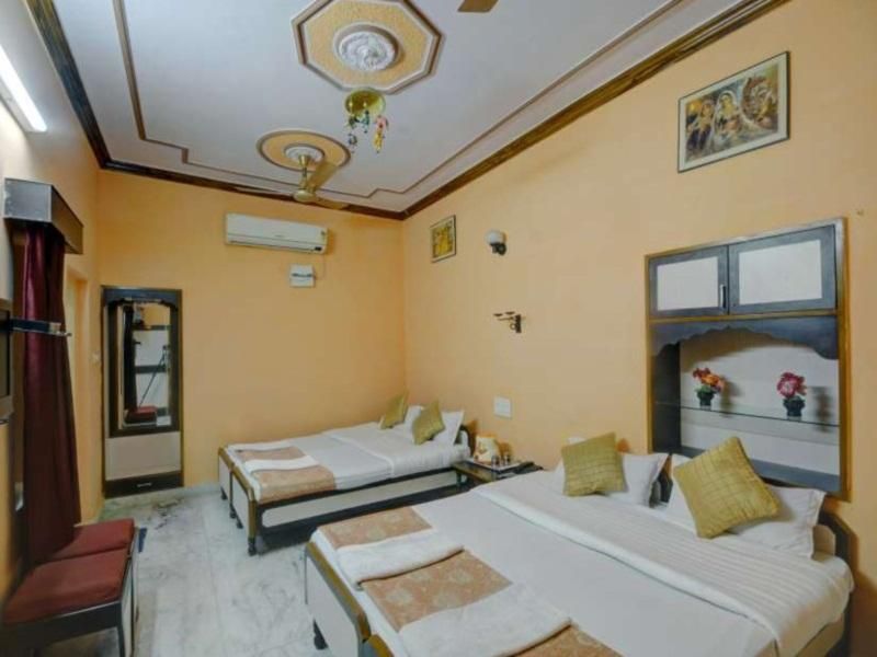 Family Room with A/C