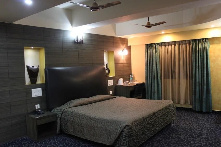 undefined THE MAJESTIC HOTEL 9