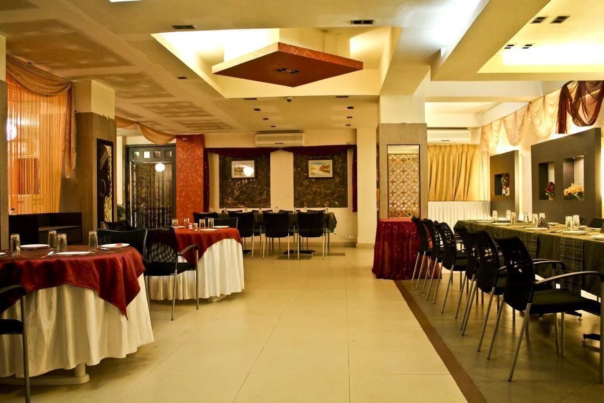 undefined THE MAJESTIC HOTEL 4